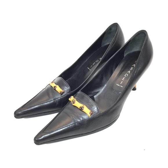 🌹Casadei Black Leather Pointed Toe Pumps w/ Bamboo🌹 - Picture 2 of 8